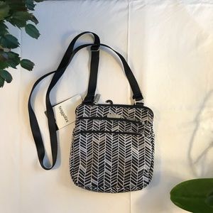 NWT Baggallini Purse